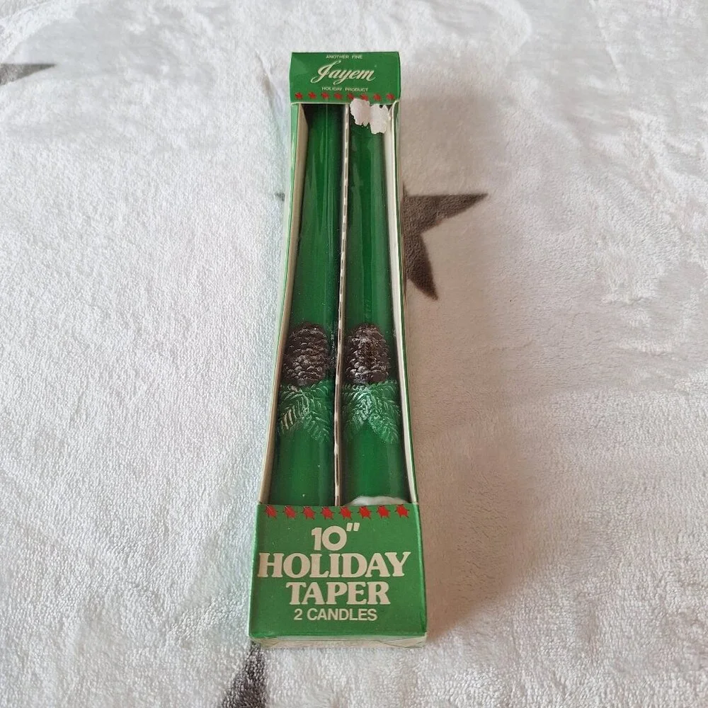 Vintage Christmas Holiday Jayem Green & Pinecones 10” Taper‎ Candles Hong Kong